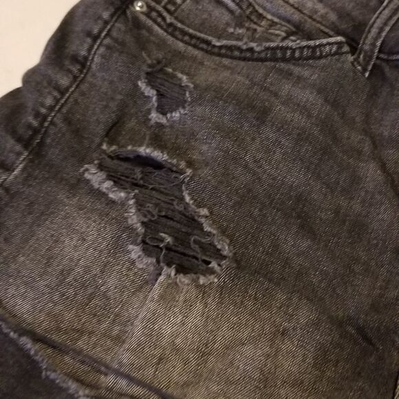 H&M Distressed Jean Shorts black and grey destress - Picture 2 of 7